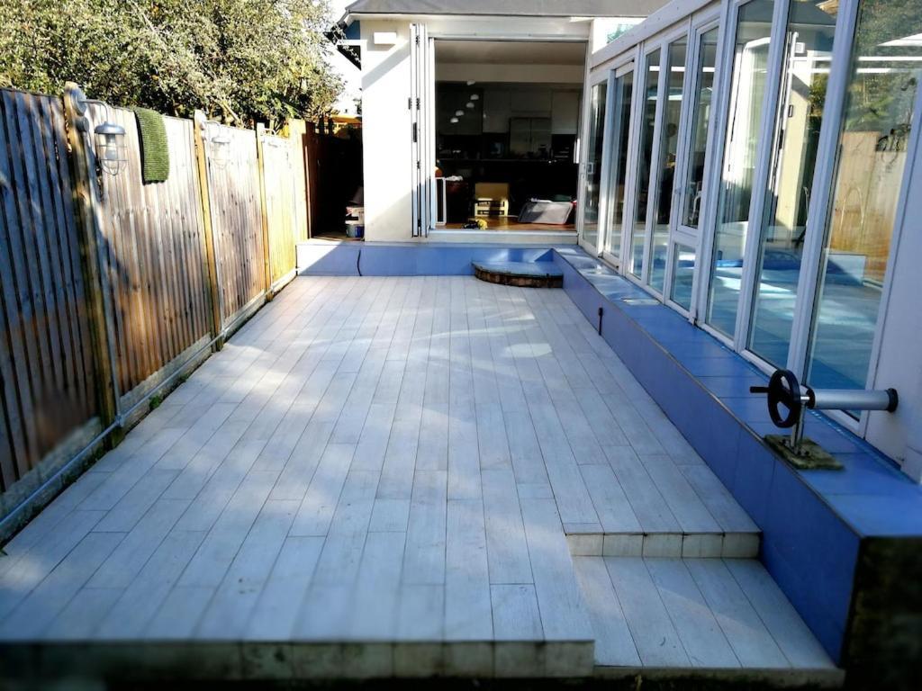 River House With Heated Pool June To Sep & Garden ทวิกเคนแนม ภายนอก รูปภาพ